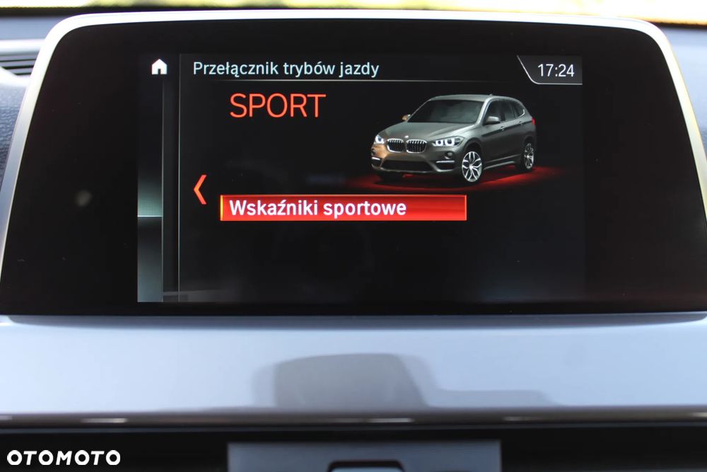 BMW X1 sDrive18i xLine - 32