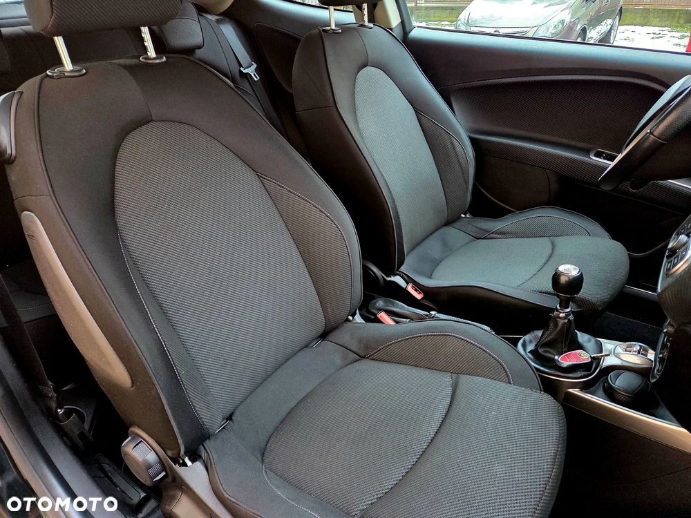 Alfa Romeo Mito 1.4 16V - 23