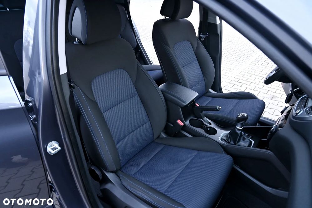 Hyundai Tucson 1.6 GDI BlueDrive GO 2WD - 38