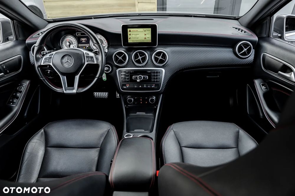 Mercedes-Benz Klasa A 220 4Matic 7G-DCT AMG Line - 28