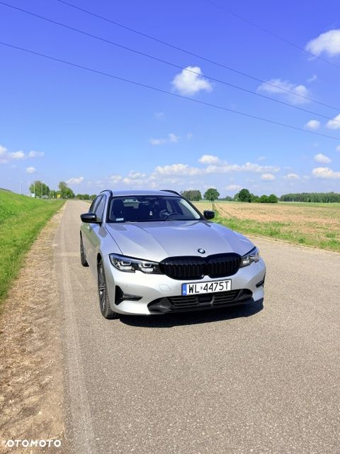 BMW Seria 3 320d xDrive - 14