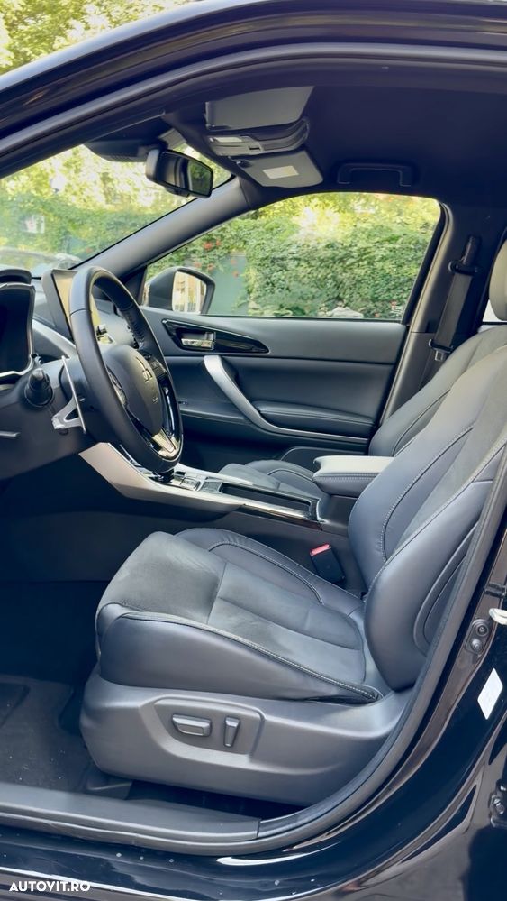 Mitsubishi Eclipse-Cross PHEV Intense+ Black - 13