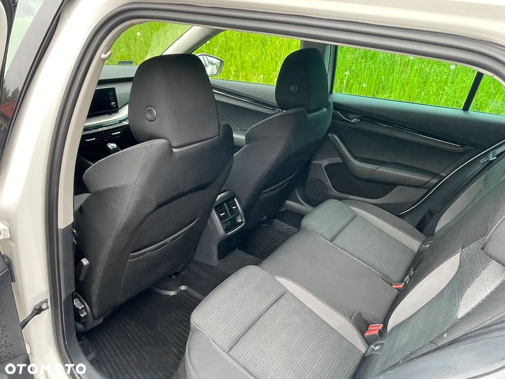 Skoda Octavia 2.0 TDI Ambition - 11