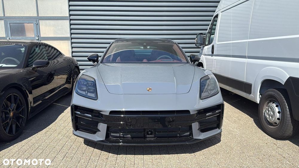 Porsche Panamera - 12