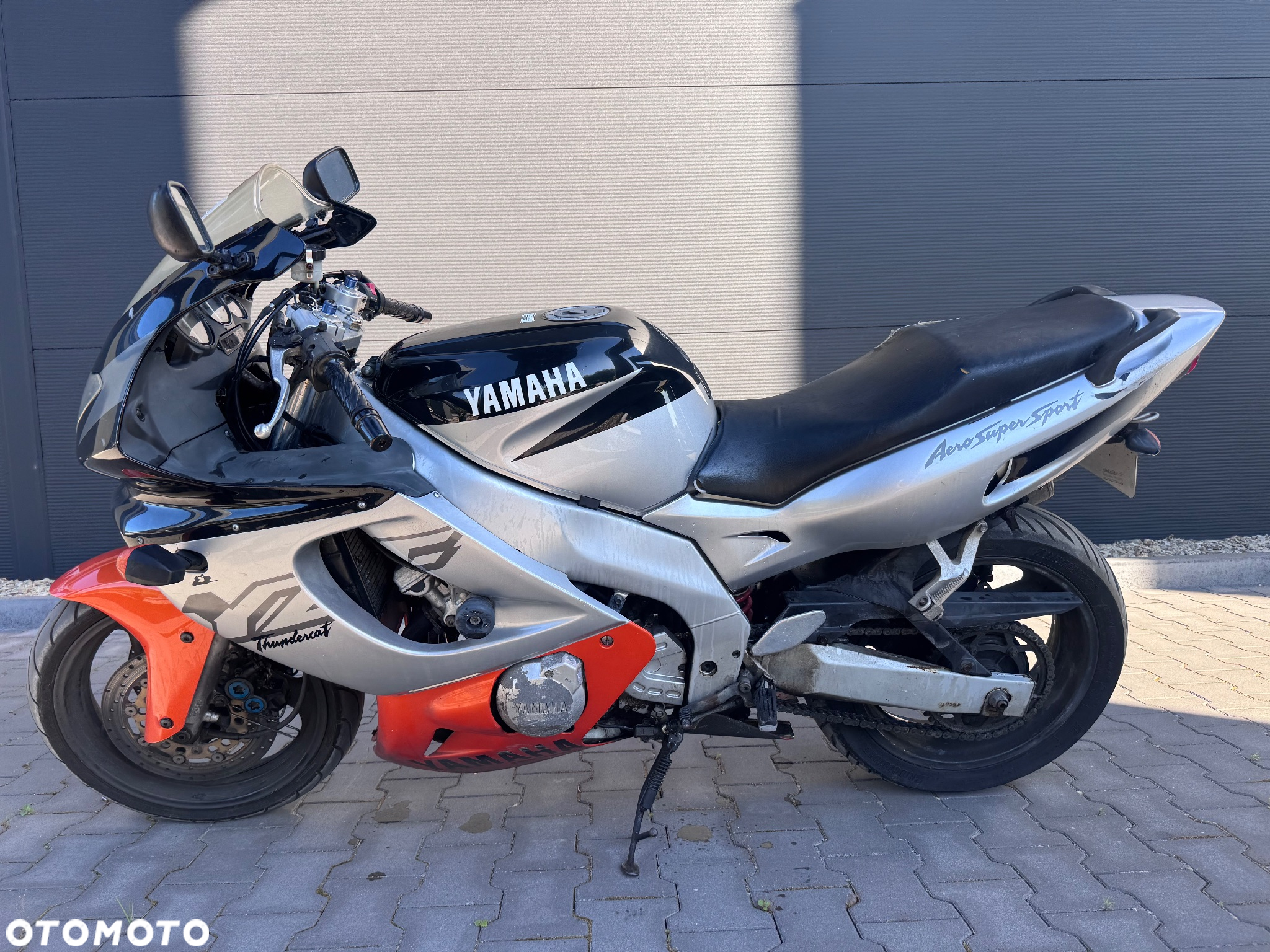 Yamaha R6 - 10