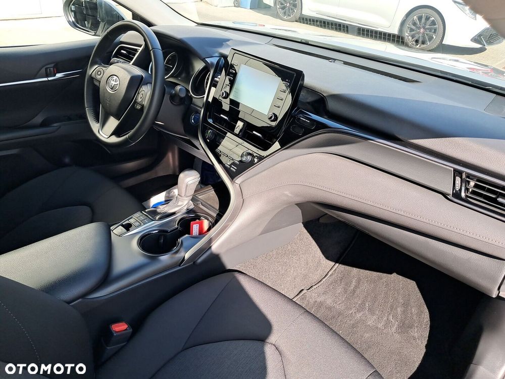 Toyota Camry 2.5 Hybrid Comfort CVT - 10