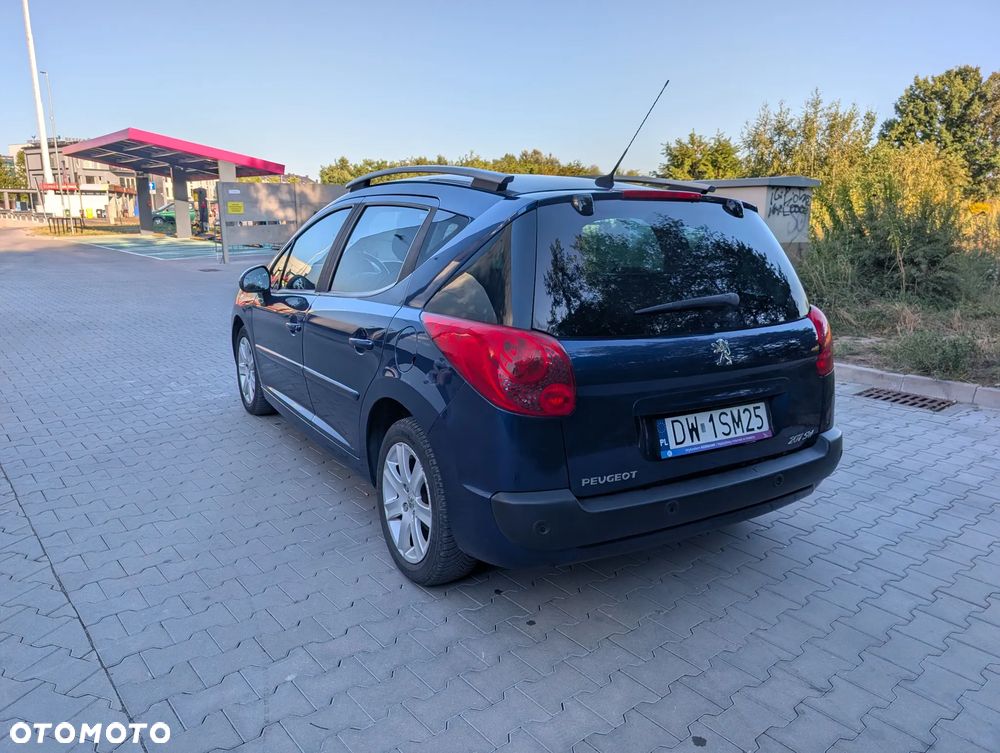 Peugeot 207 1.6 HDi - 6