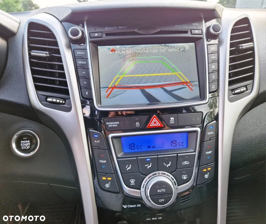Hyundai i30 1.6 CRDi Premium - 33