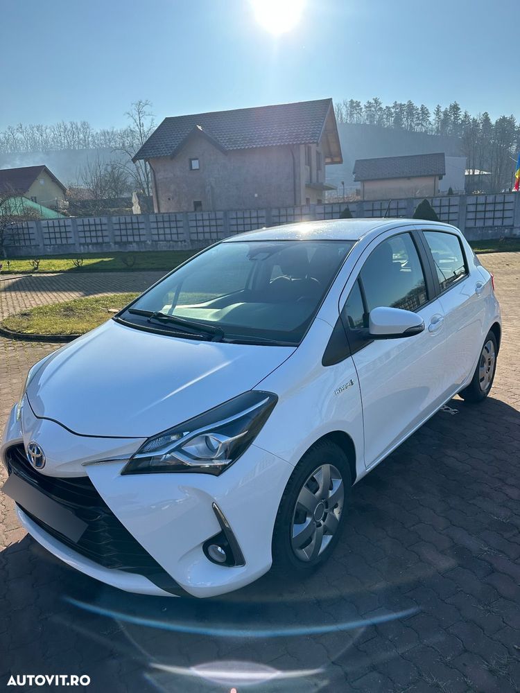 Toyota Yaris 1.5 VVT-i HSD Luna - 2