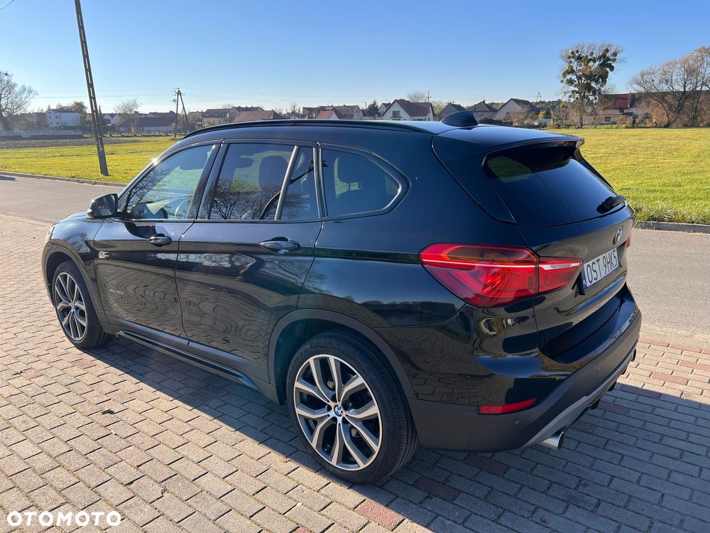 BMW X1 xDrive20d Sport Line - 4