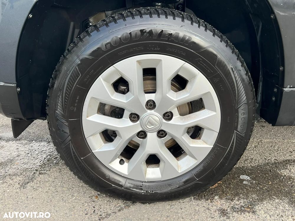 Dacia Duster 1.5 Blue dCi 4WD Comfort - 8