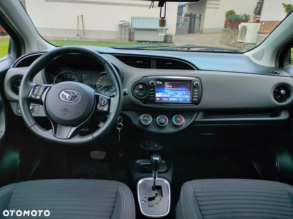 Toyota Yaris - 11