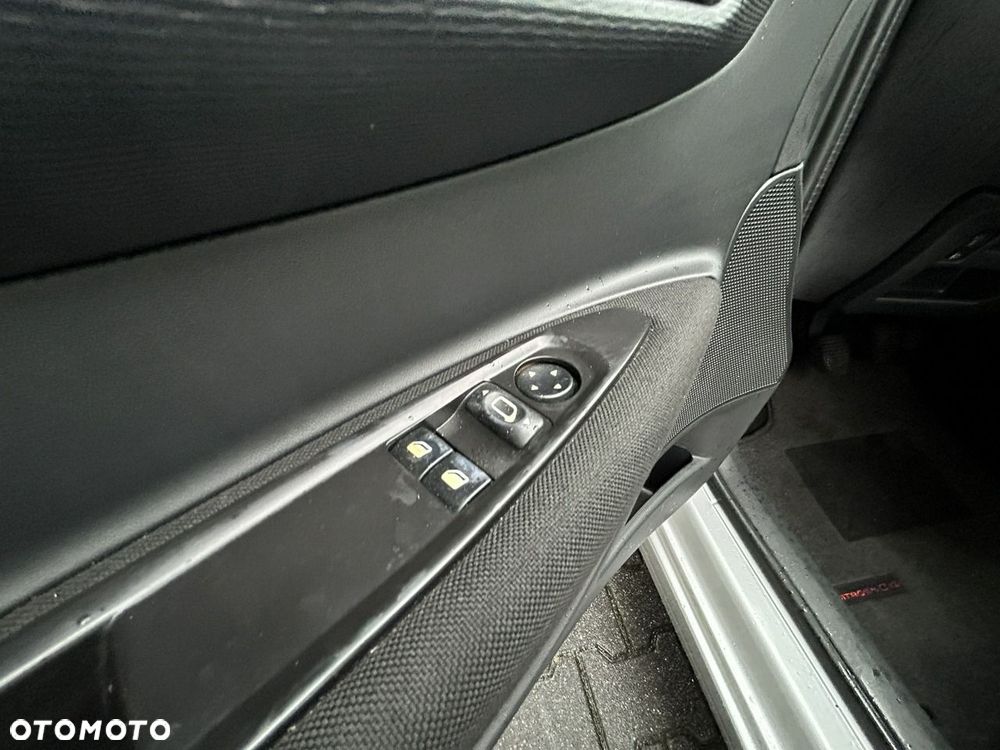 Citroën C4 1.4 16V Style - 14