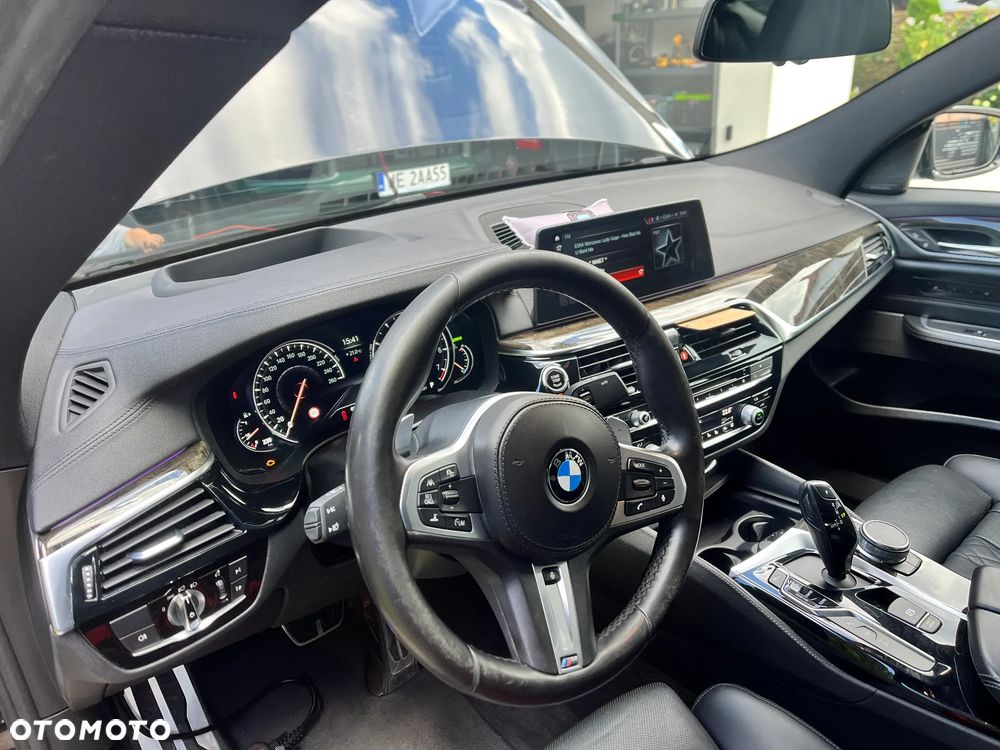 BMW 6Gt 2018 photo 2