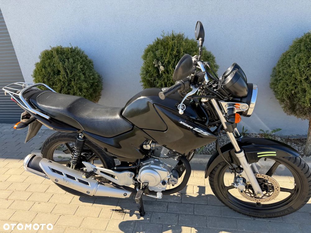 Yamaha YBR - 26