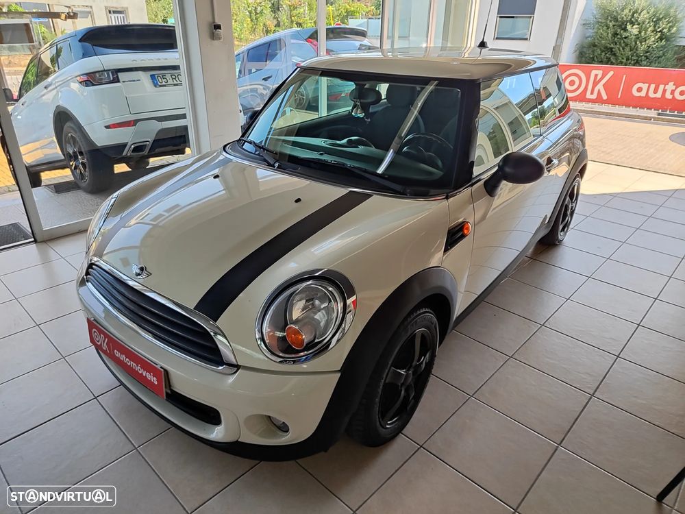 MINI 3 Portas One D - 7