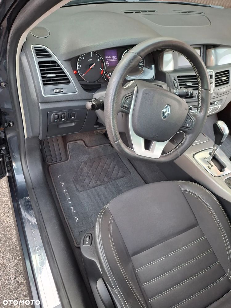 Renault Laguna - 10