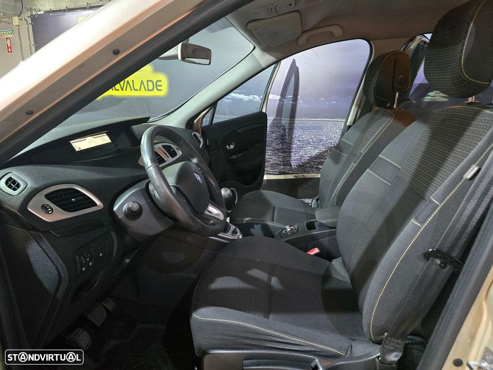 Renault Scénic 1.5 dCi Luxe - 6
