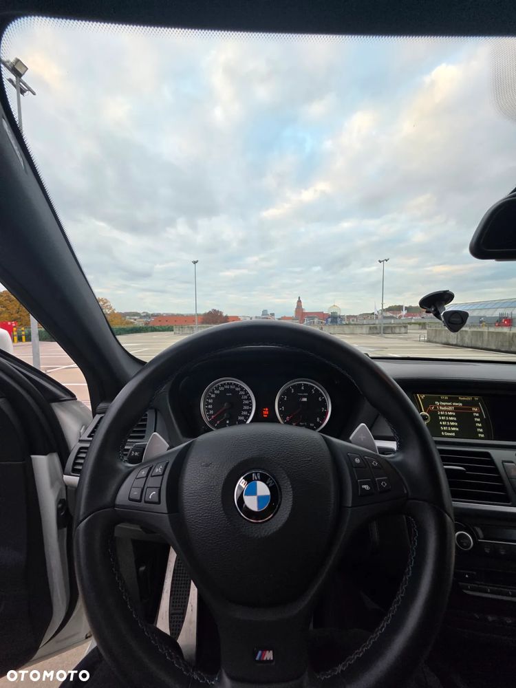 BMW X6M Standard - 22