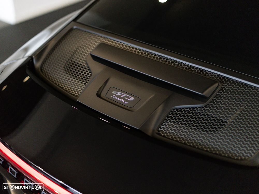 Porsche 911 (992) - 13