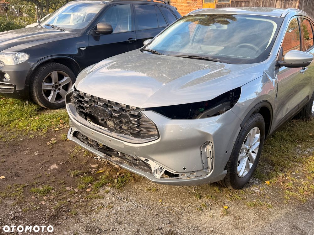 Ford Kuga 2.5 Duratec FHEV TITANIUM - 4