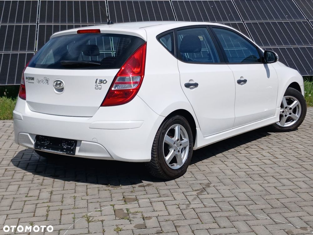 Hyundai i30 1.4 FIFA WM Edition - 13