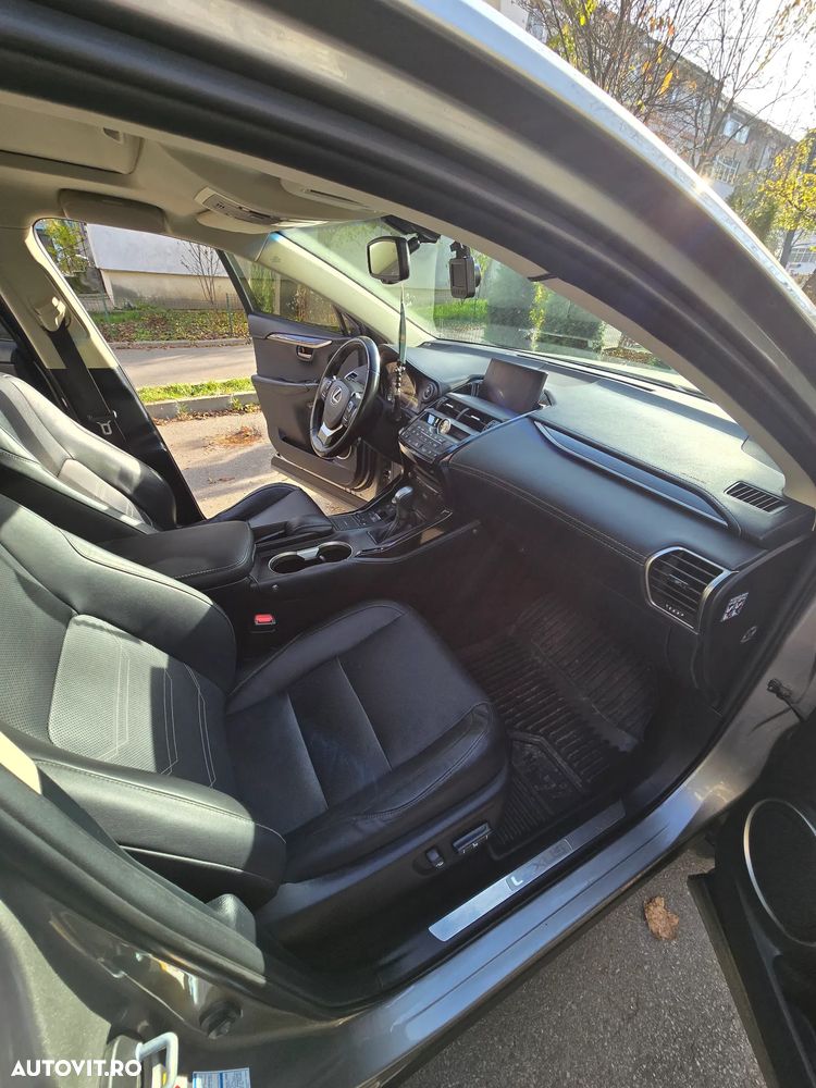 Lexus Seria NX 200t AWD Luxury - 23