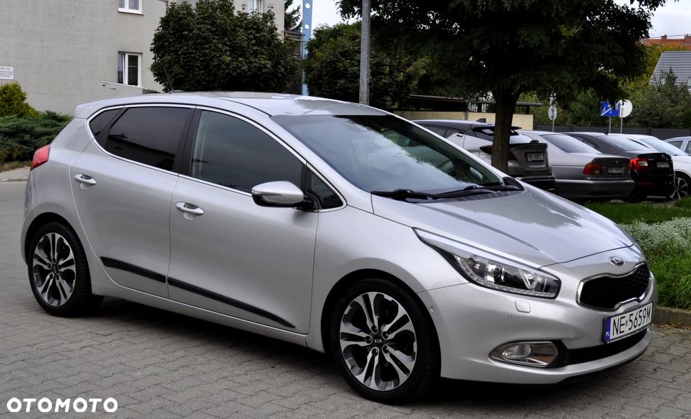Kia Ceed 1.6 CRDi 128 Platinum Edition - 3