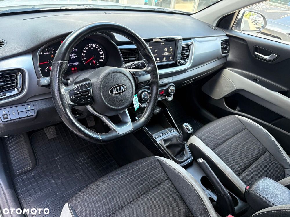 Kia Stonic - 12