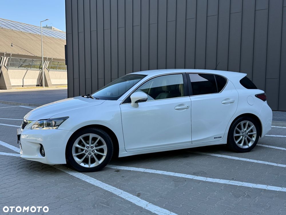 Lexus CT 200h Prestige - 6