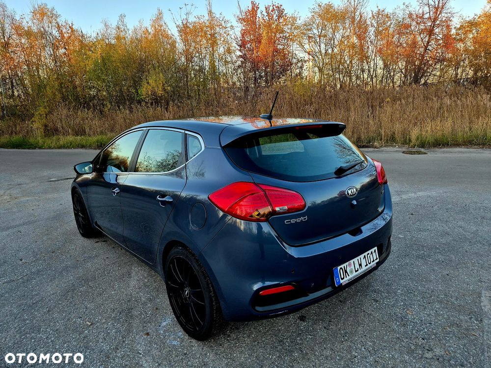 Kia Ceed 1.6 CRDi 128 Dream-Team Edition - 9