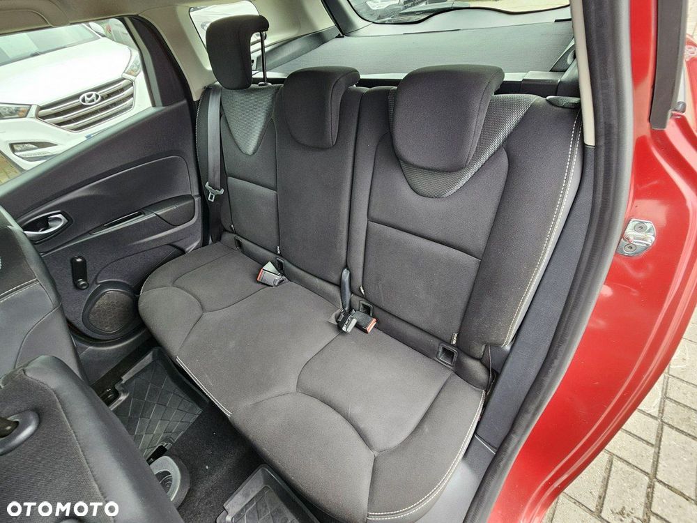 Renault Clio - 16