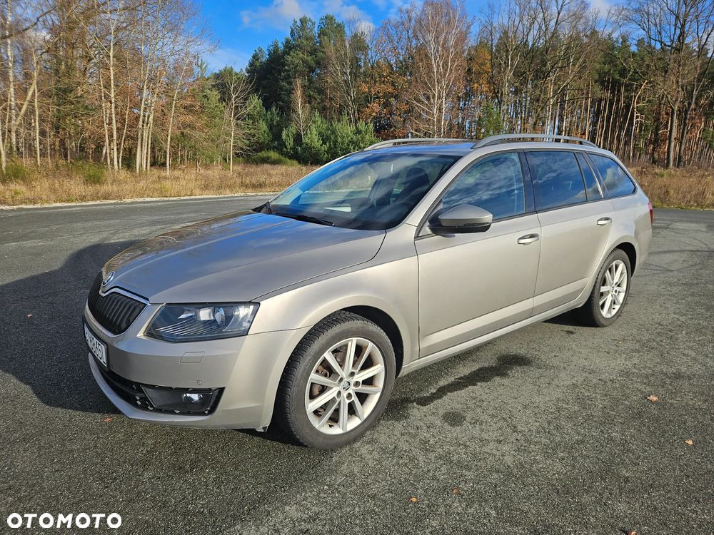 Skoda Octavia 2.0 TDI Ambition DSG - 1