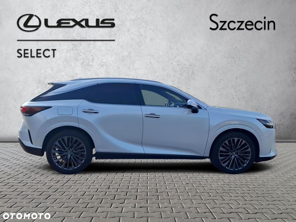 Lexus RX 450h+ Omotenashi - 6