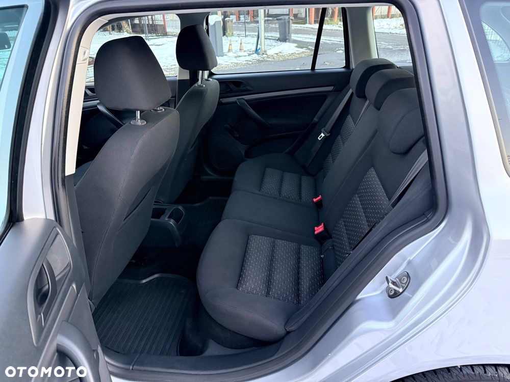 Skoda Octavia 1.6 TDI DPF Ambiente - 16