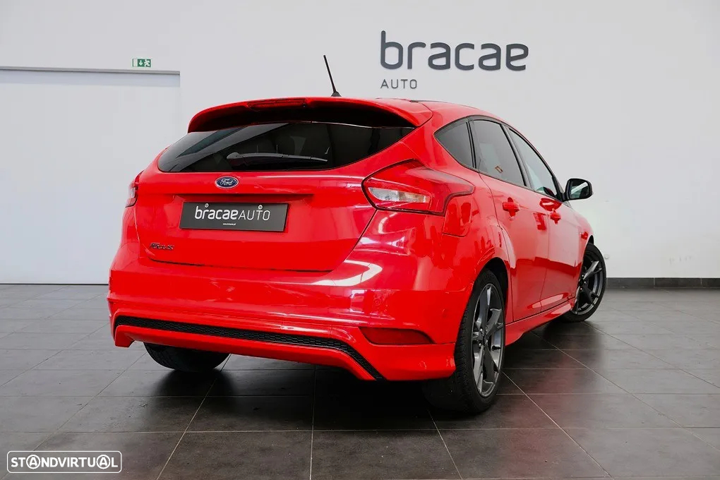 Ford Focus 1.5 TDCi DPF S&S Aut. ST-Line - 7