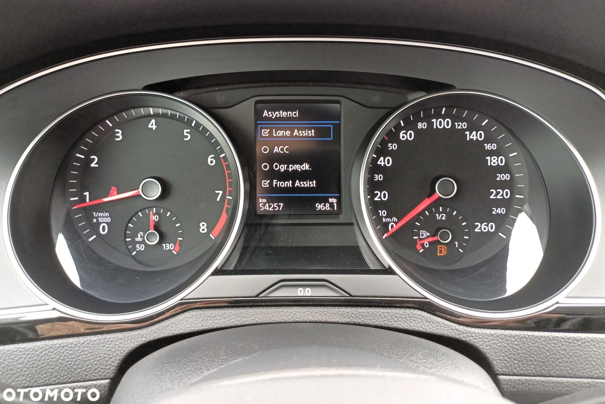 Volkswagen Passat 2.0 TSI Business DSG - 16
