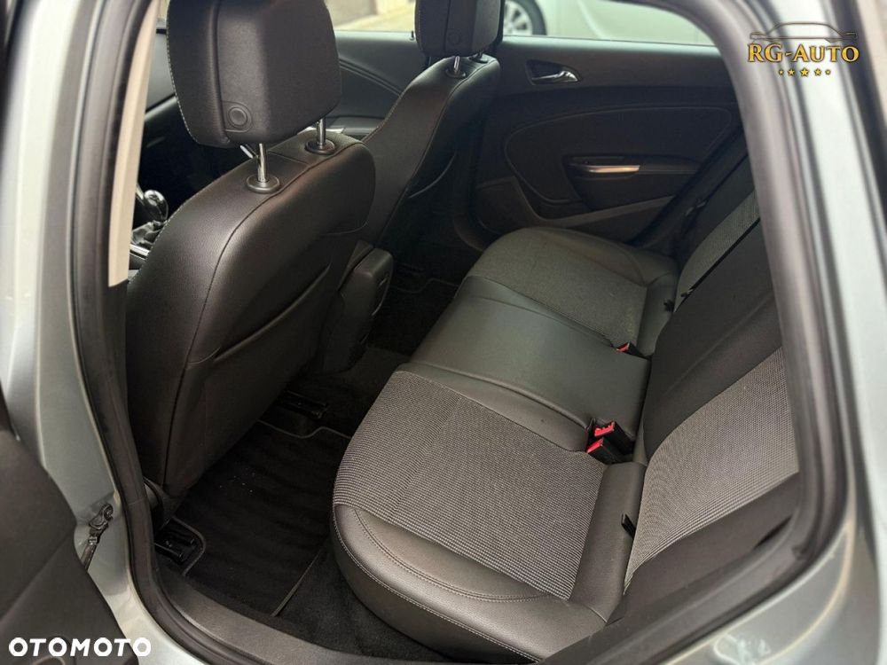 Opel Astra - 33
