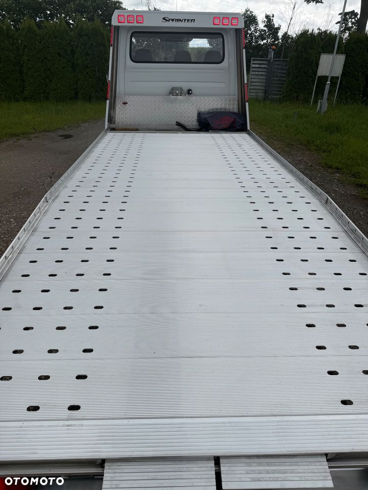 Mercedes-Benz Sprinter - 7