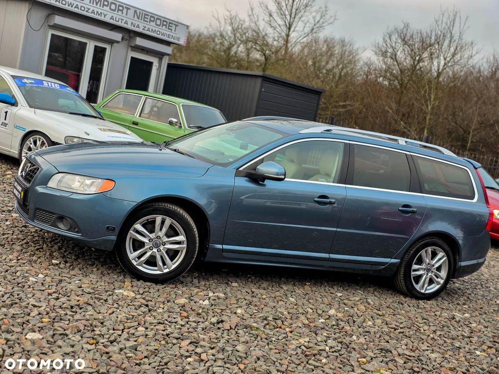Volvo V70 2.5T Summum - 36