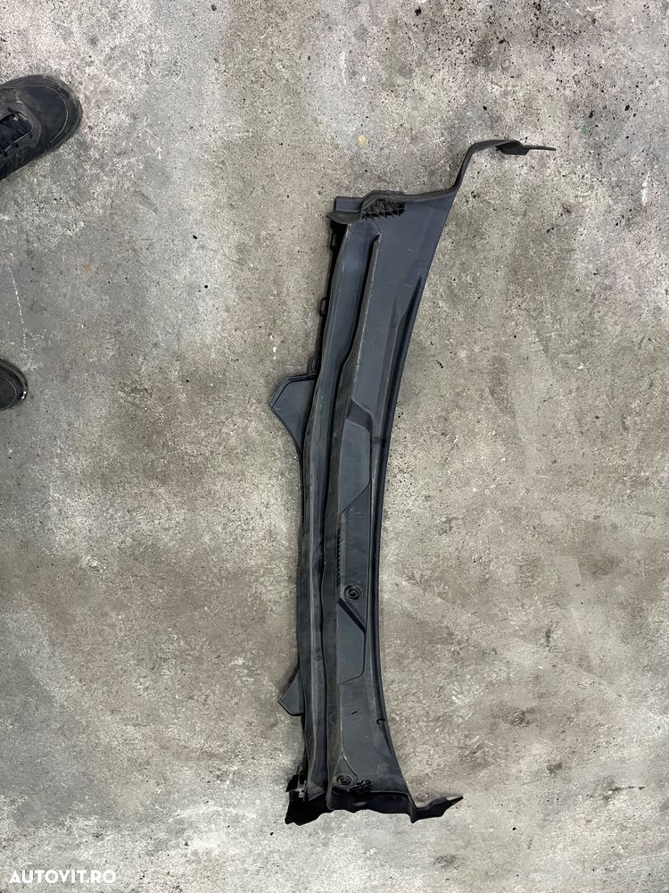 Grila ștergătoare bmw g11 g12 2016 - 2