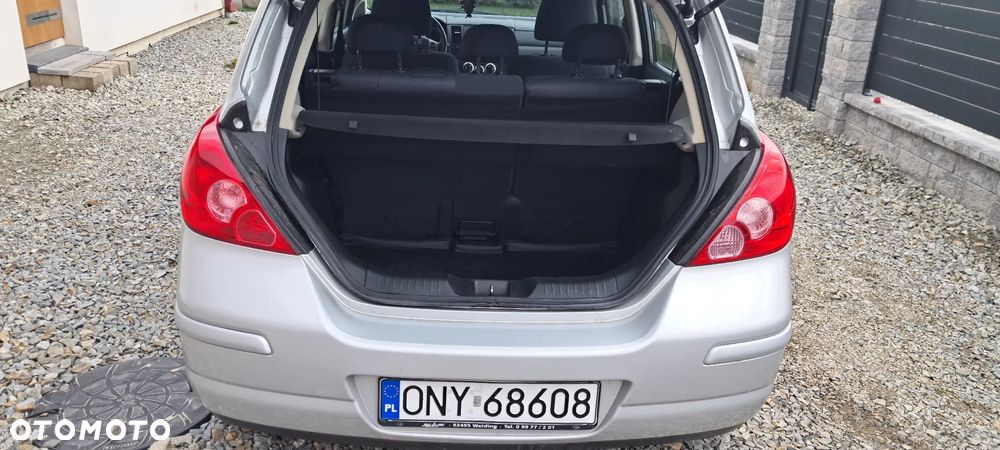 Nissan Tiida 1.8 acenta - 10