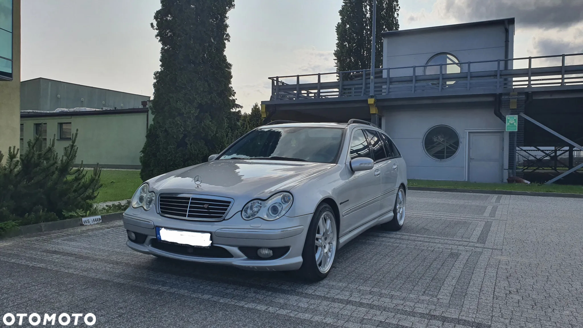 Mercedes-Benz Klasa C 32 T AMG - 3