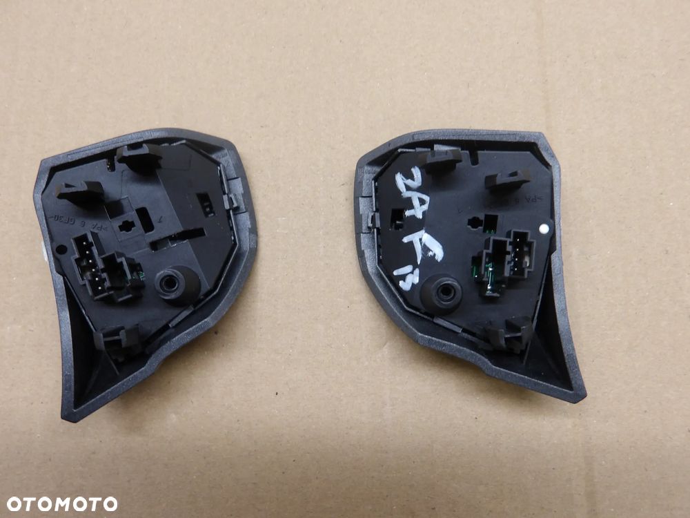 OPEL ZAFIRA B 1.8B PRZYCISK KIEROWNICY 13126750 - 2