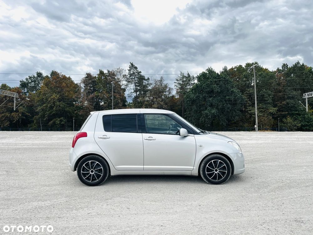 Suzuki Swift - 9