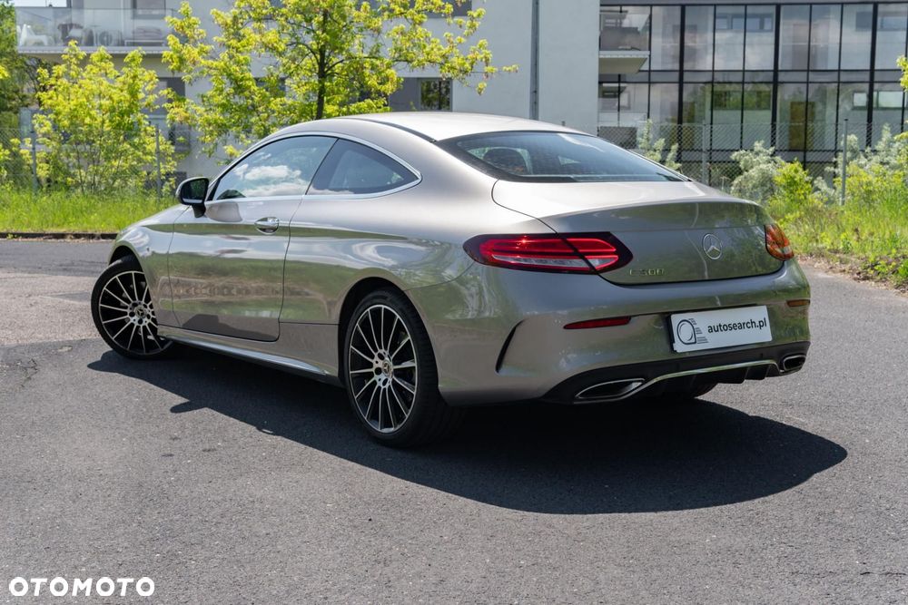 Mercedes-Benz Klasa C 300 9G-TRONIC - 5