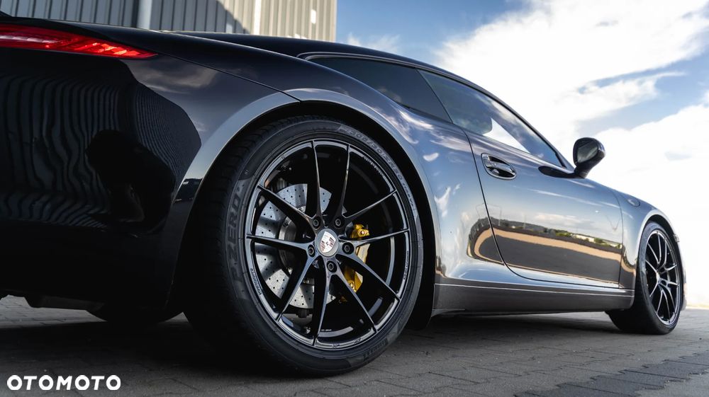 Porsche 911 Carrera S PDK - 9