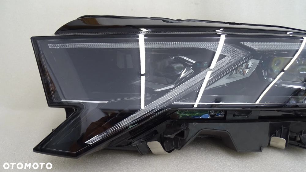 SKODA OCTAVIA IV 5E4 LIFT FULL LED - lampa przednia lewa - 2