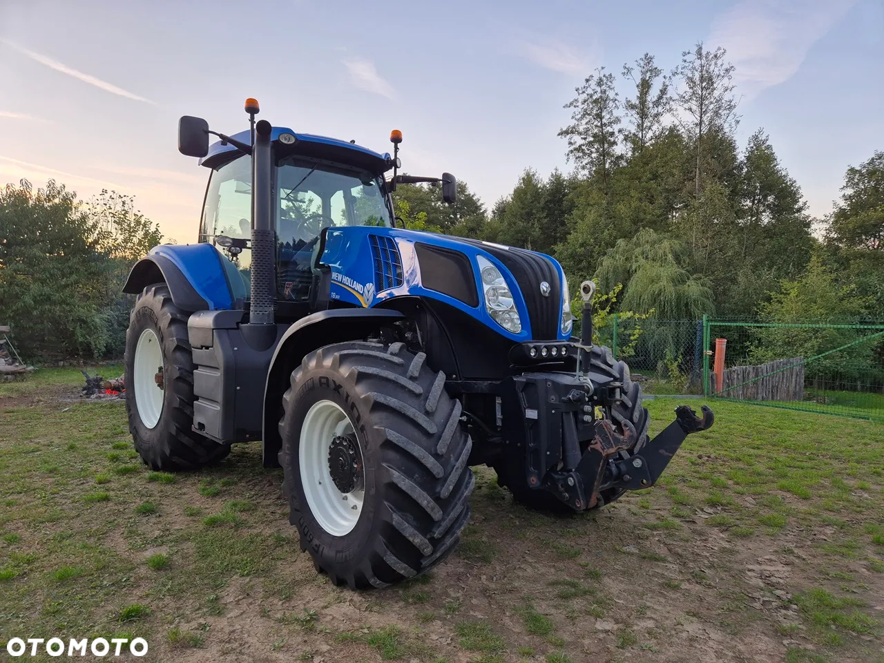 New Holland T8-300 BARDZO ŁADNY Duży traktor GPS - 3