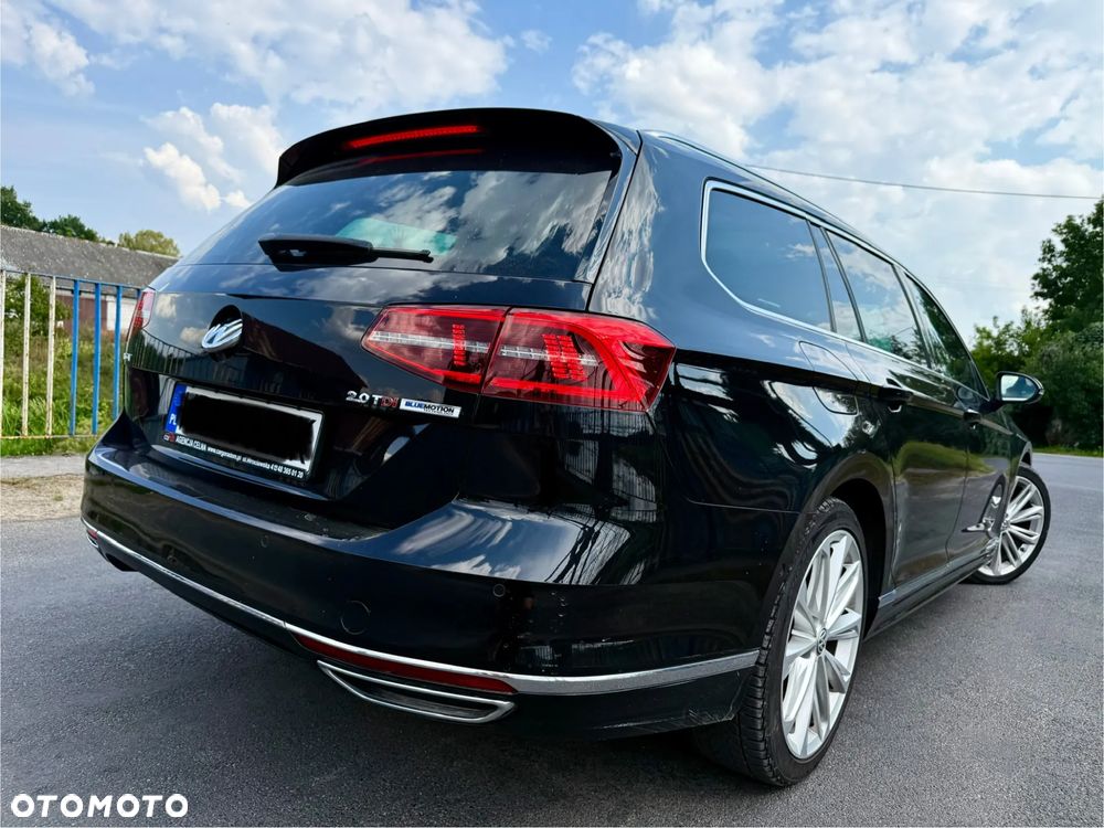 Volkswagen Passat - 11